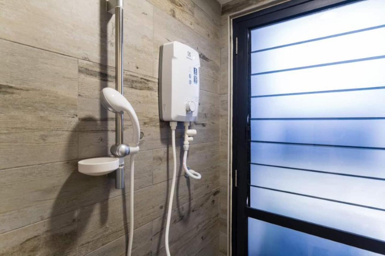 クアラルンプールArte Mont Kiara 3Pax Jacuzzi Pool Gym Near Mitec Matradeアパートメント エクステリア 写真