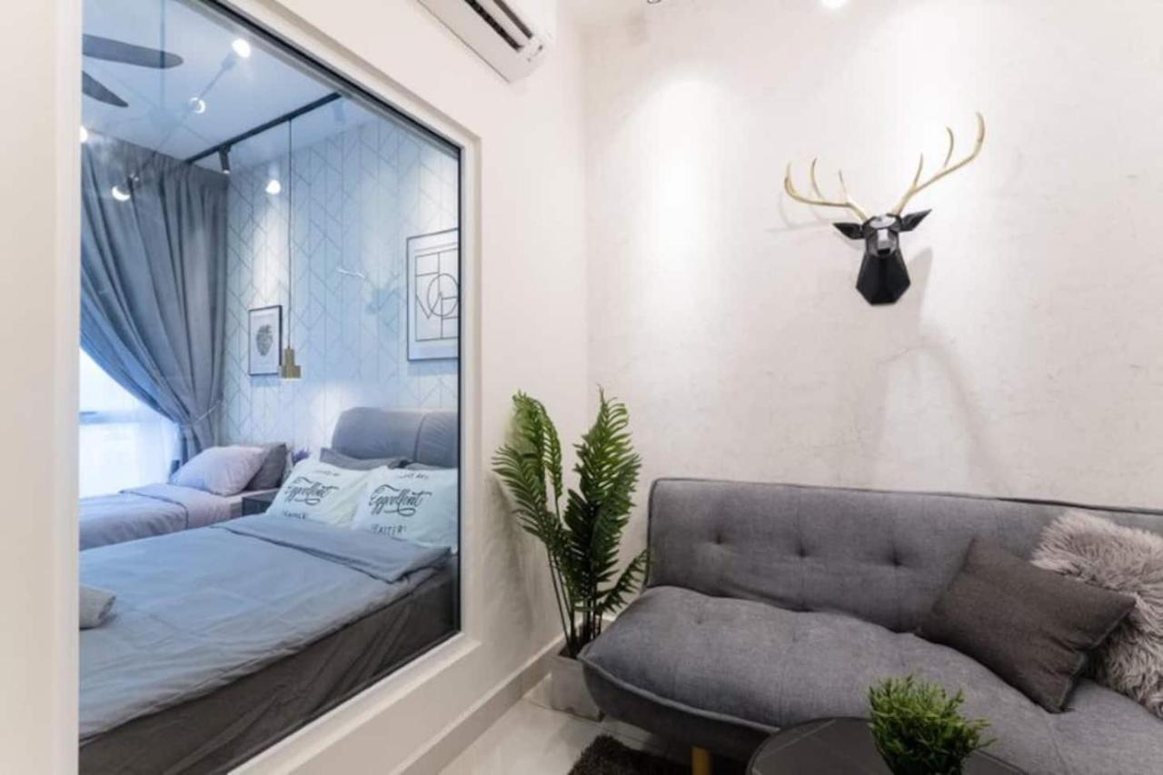 クアラルンプールArte Mont Kiara 3Pax Jacuzzi Pool Gym Near Mitec Matradeアパートメント エクステリア 写真