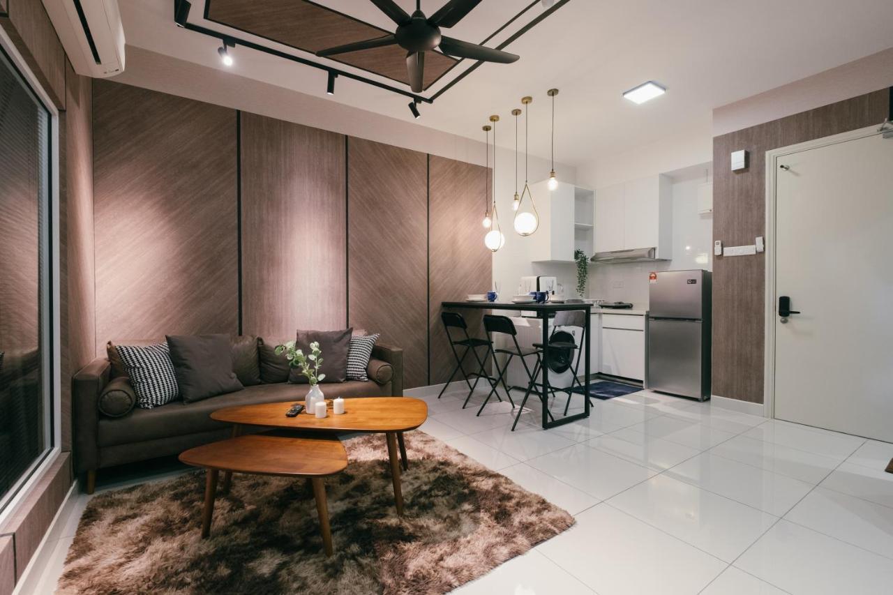 クアラルンプールArte Mont Kiara 3Pax Jacuzzi Pool Gym Near Mitec Matradeアパートメント エクステリア 写真